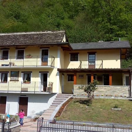Appartement Cat Marvei à Villadossola Extérieur photo